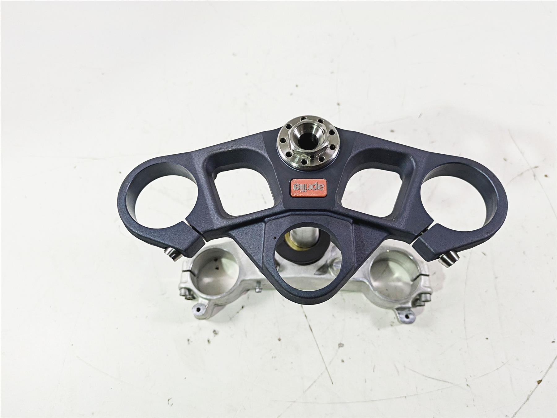 2008 Aprilia RSVR 1000 Factory Upper Lower Triple Tree Set - Read AP8163061 {{ shop.shopifyCountryName }} - Mototech271
