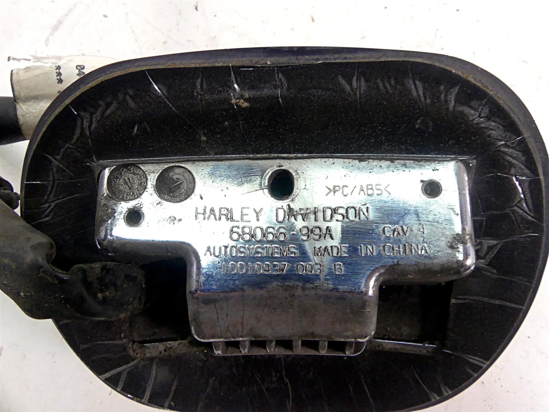 2010 Harley Touring FLHRC Road King Taillight Tail Stop Brake Light 68066-99 {{ shop.shopifyCountryName }} - Mototech271