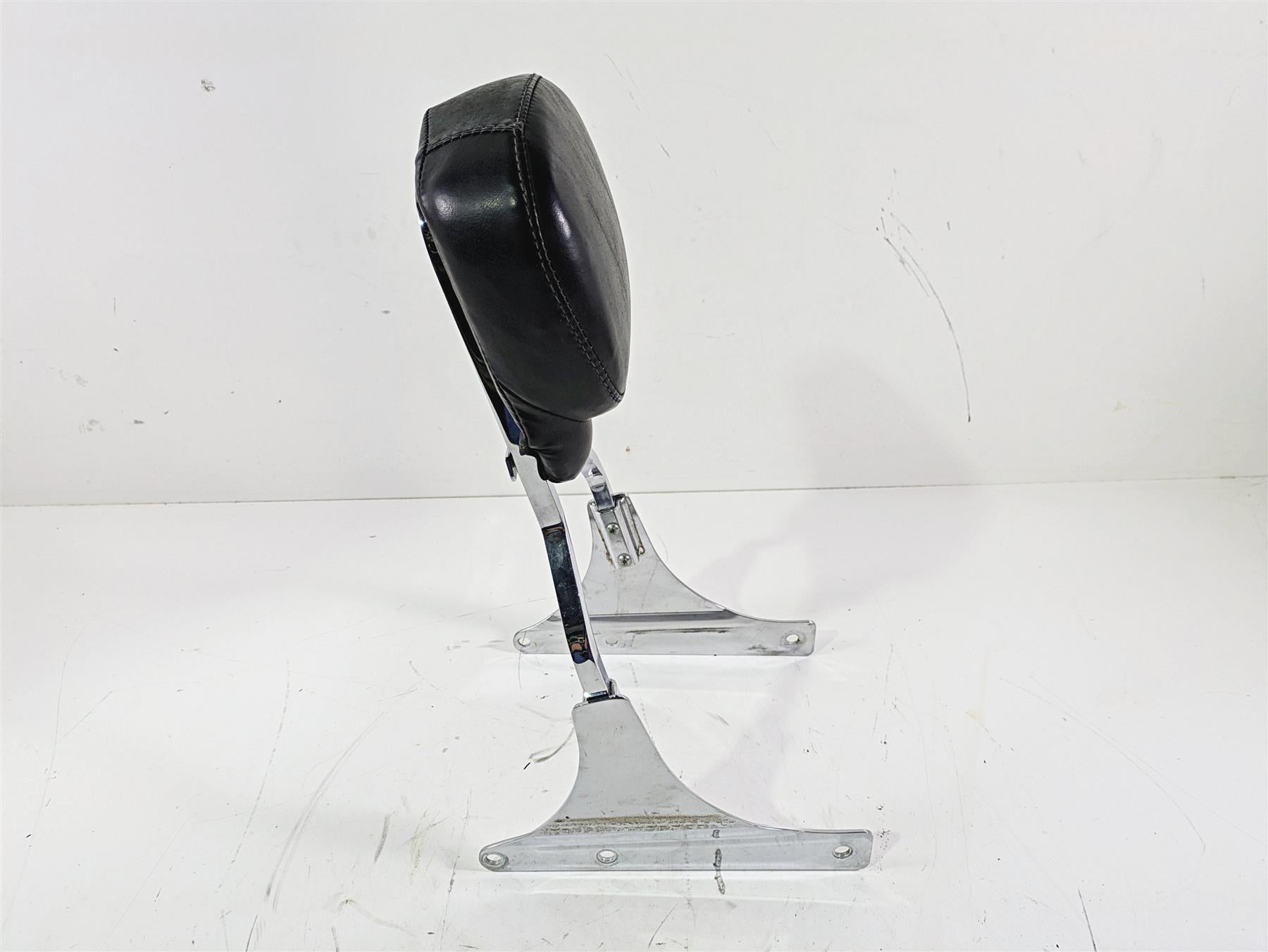 2004 Harley FLSTCI Softail Heritage Passenger Backrest Sissy Bar 52731-00 {{ shop.shopifyCountryName }} - Mototech271