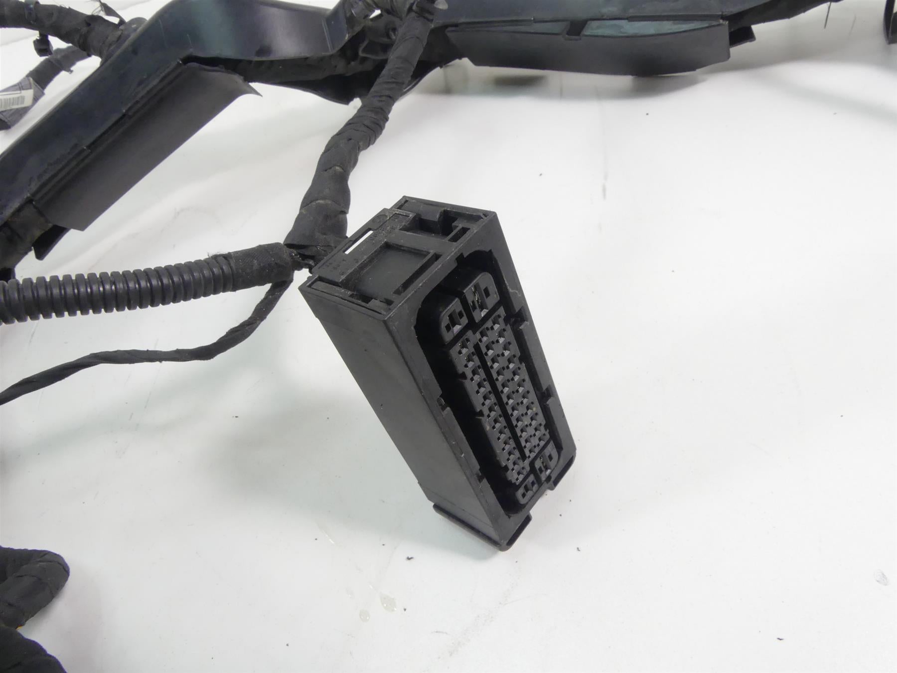 2014 BMW R1200GS K50 Main & Engine Wiring Harness Esa 61118549371 12518544470 {{ shop.shopifyCountryName }} - Mototech271