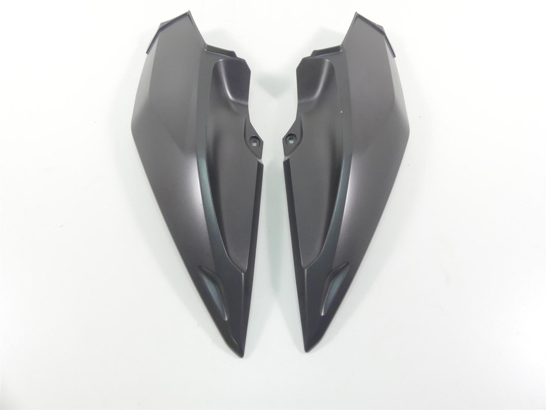 2014 BMW K1600 GTL K48 Upper Fuel Gas Tank Fairing Cover Set 46637710453 {{ shop.shopifyCountryName }} - Mototech271