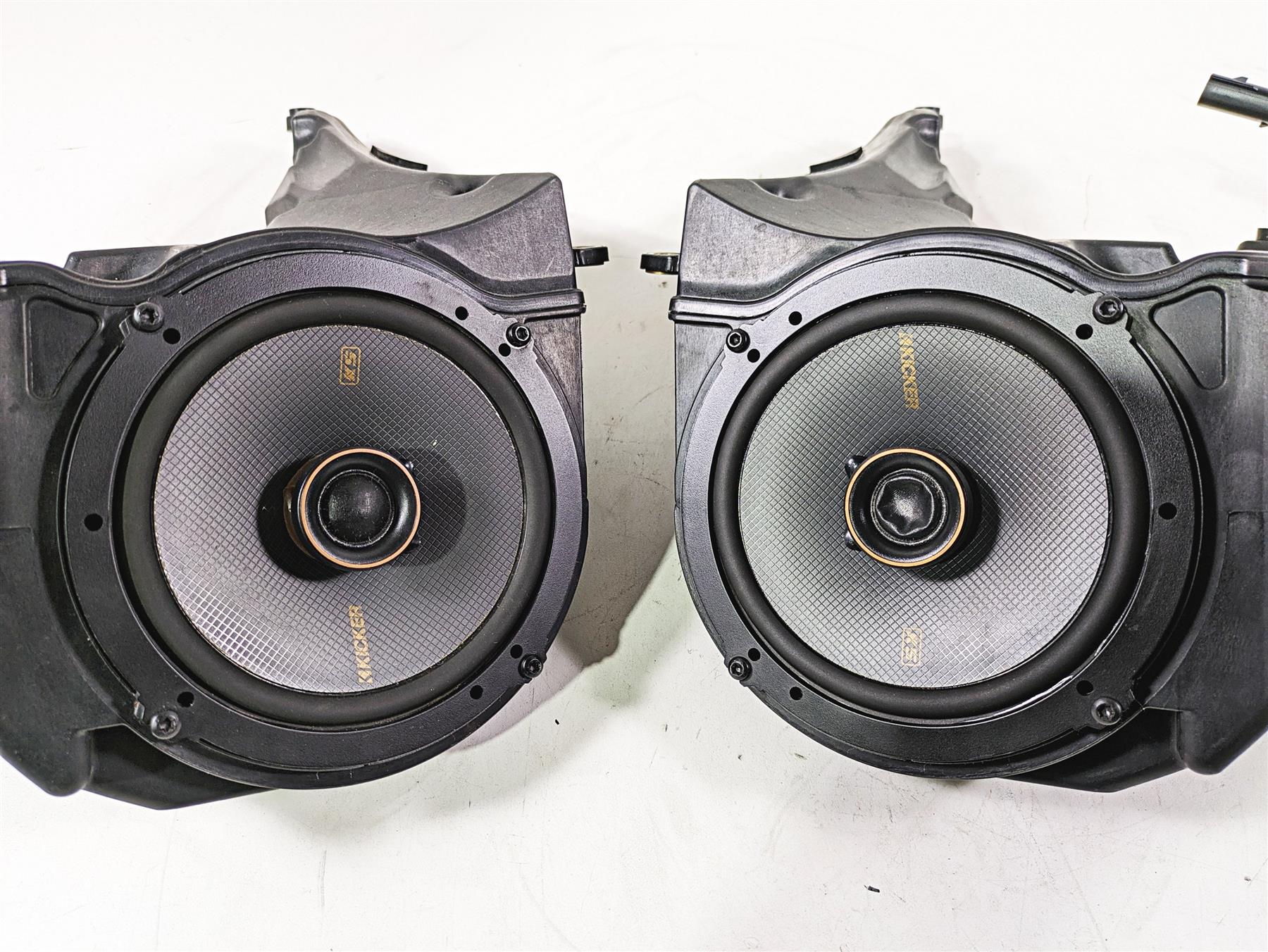 2017 Harley Touring FLTRXS Road Glide Left Right Speaker Housing -READ 76000460 {{ shop.shopifyCountryName }} - Mototech271