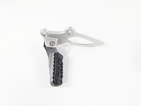 2023 BMW R nineT Scrambler K23 Left Footpeg Foot Peg Rest 46718558717 {{ shop.shopifyCountryName }} - Mototech271