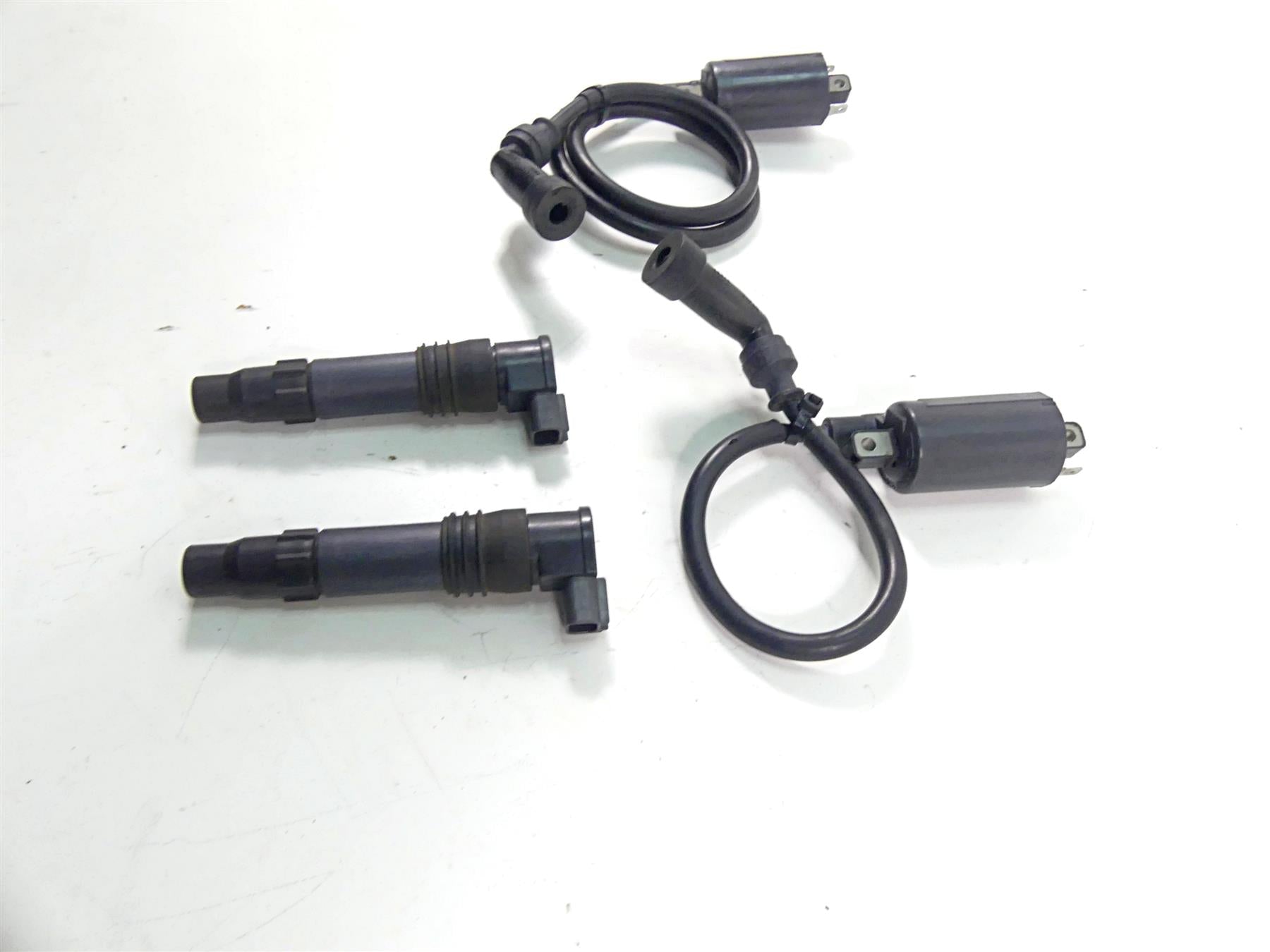 2008 Suzuki M109R VZR1800 Denso Ignition Coil Stick Coils Set 33410-38A20 {{ shop.shopifyCountryName }} - Mototech271