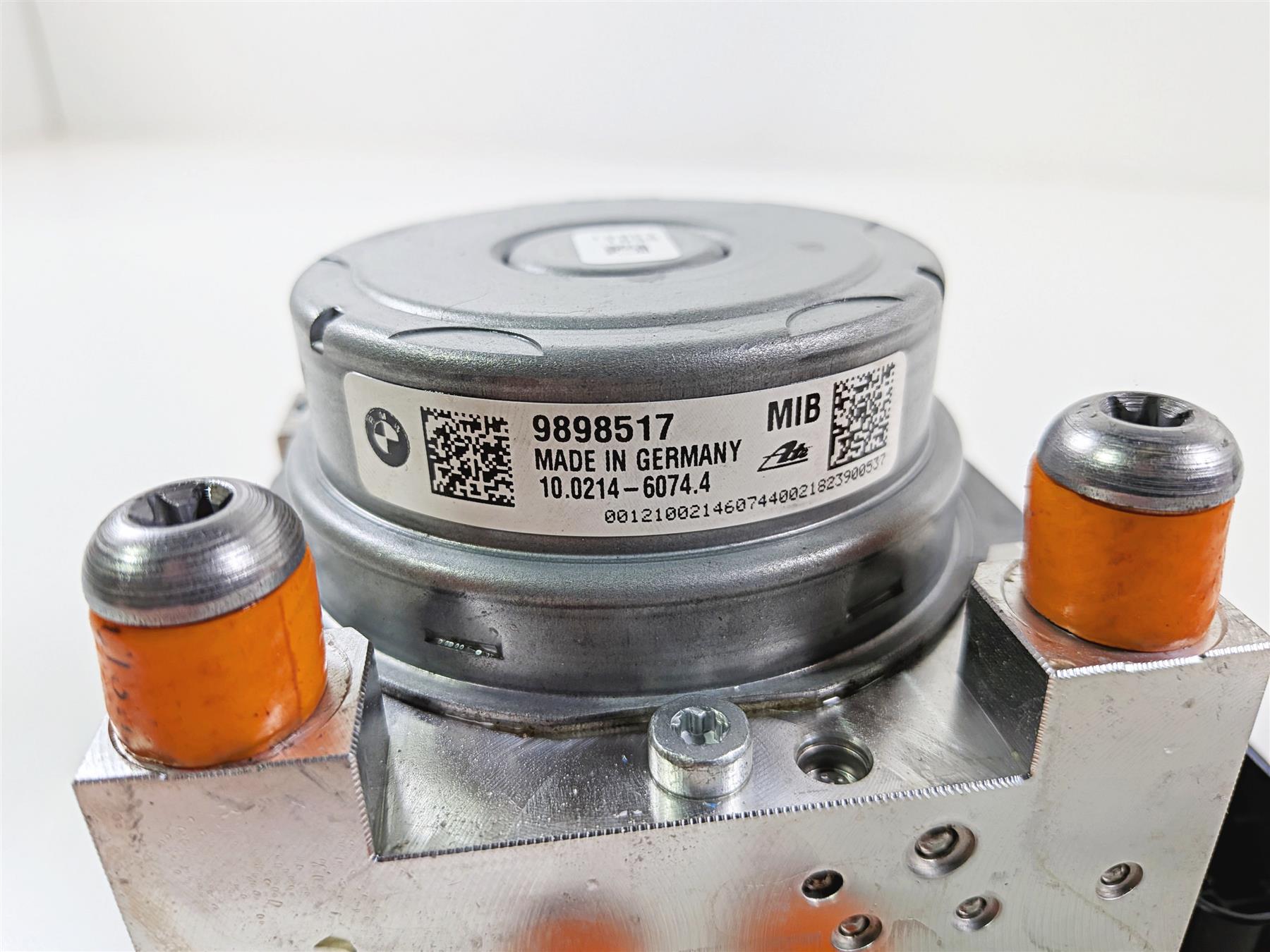 2019 BMW R1250GS K50 Abs Brake Pump Unit Module 34519898518 34519898517 {{ shop.shopifyCountryName }} - Mototech271