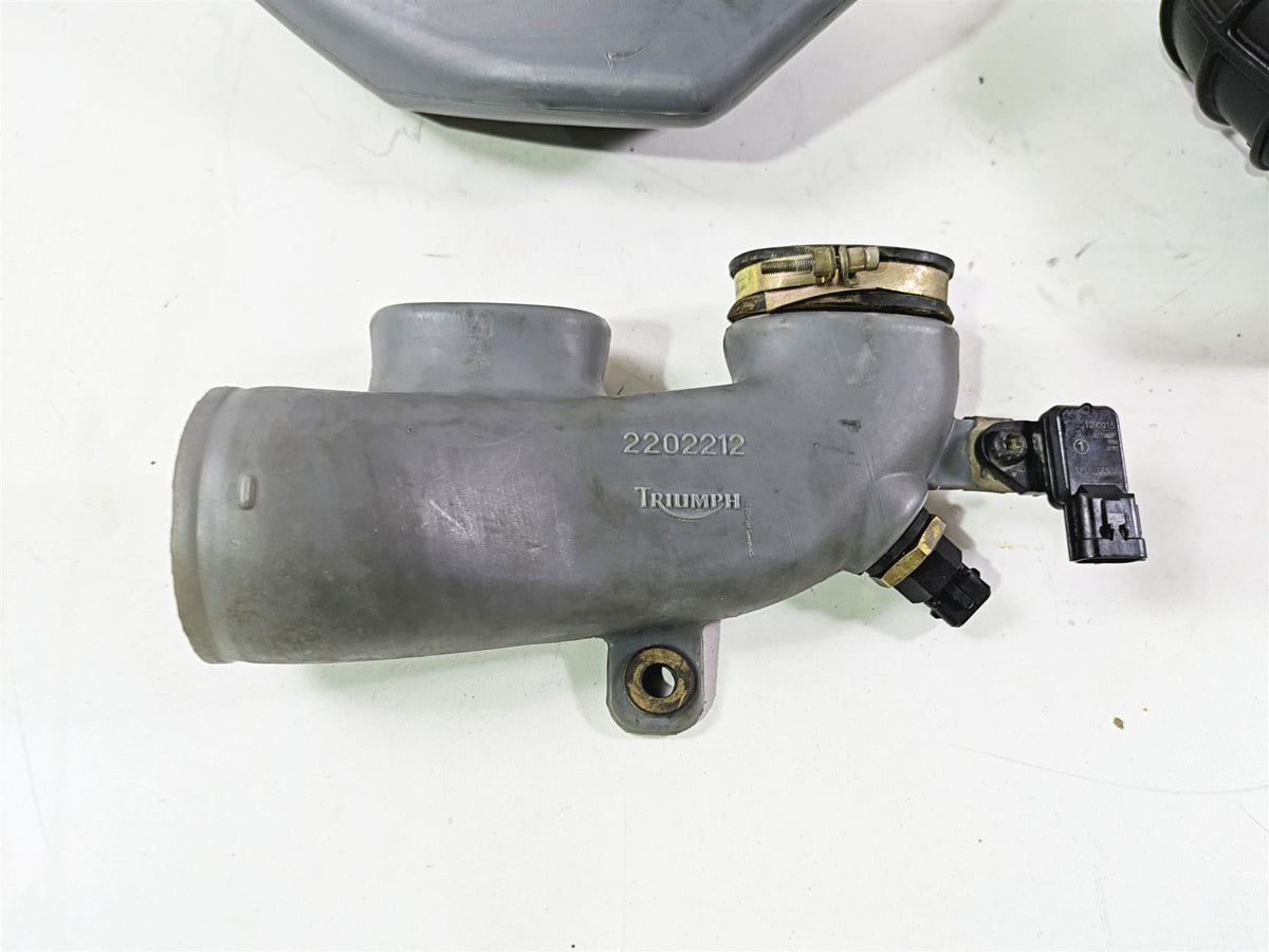 2006 Triumph Rocket 3 Air Box Filter Breather Tubes Set - Read T2202210 T2202212 {{ shop.shopifyCountryName }} - Mototech271
