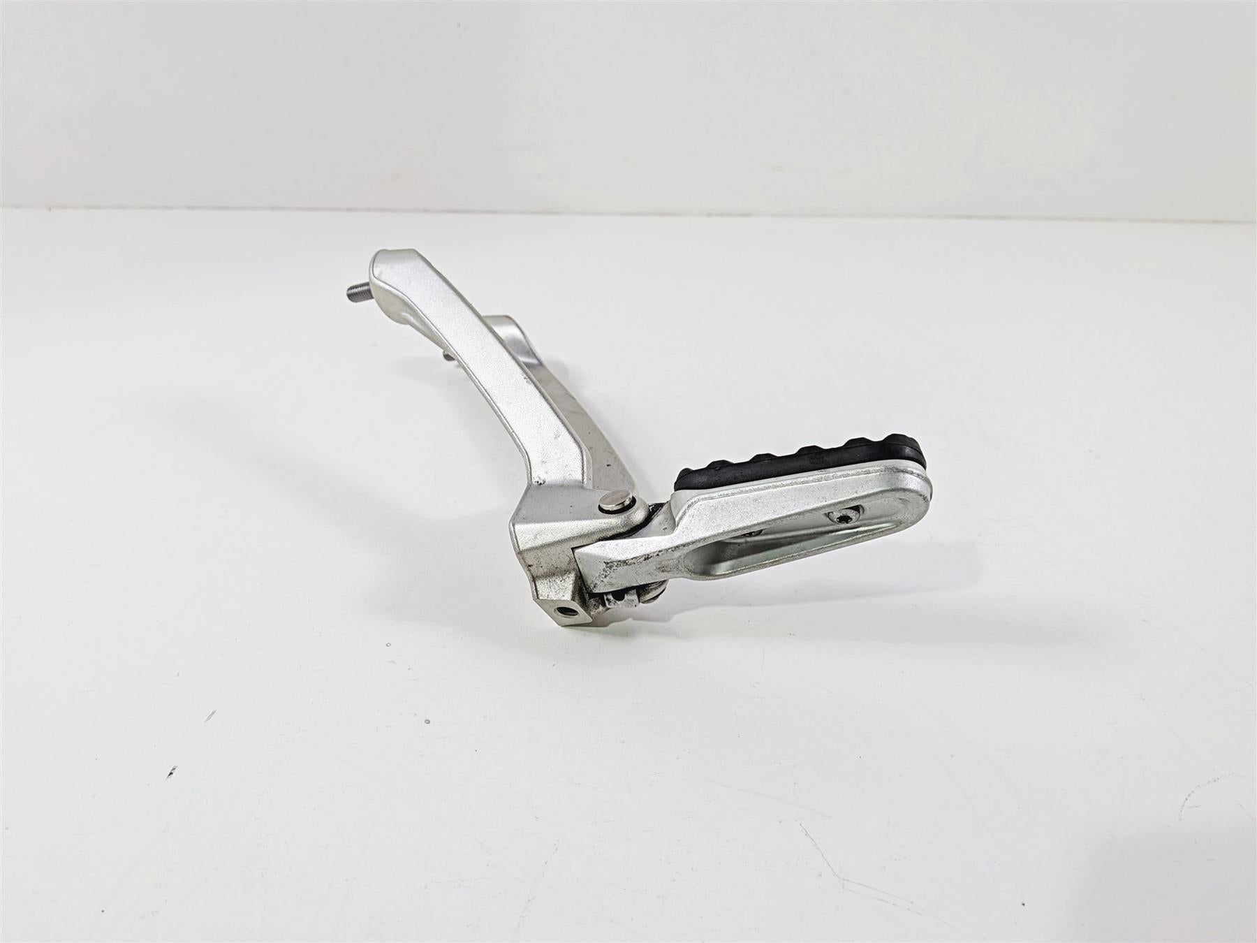 2022 Triumph Tiger 900 GT Pro Left Rear Passenger Foot Peg T2082284 {{ shop.shopifyCountryName }} - Mototech271