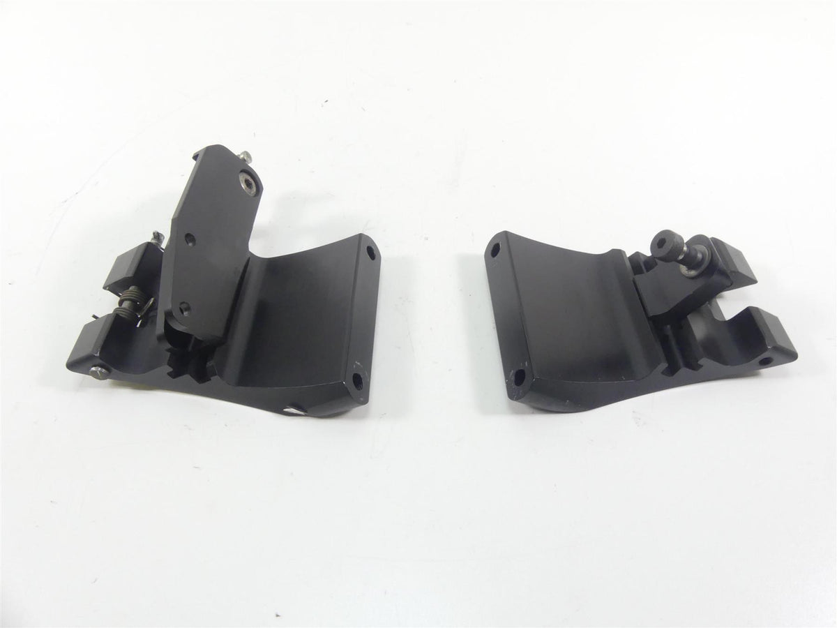 2015 Victory Cross Country Tour Left Right Floorboard Mount Bracket Set 5136965 {{ shop.shopifyCountryName }} - Mototech271