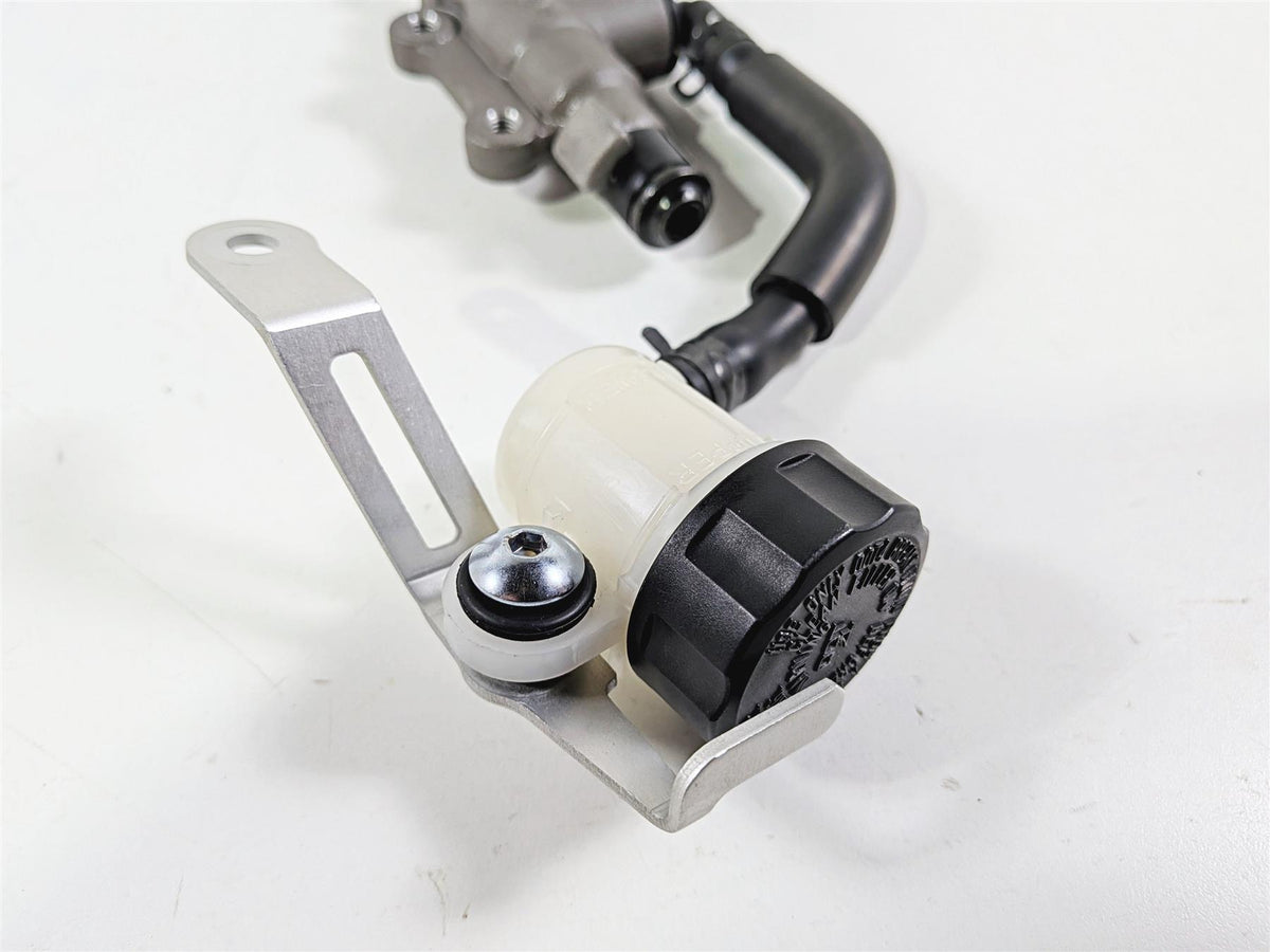 2022 Yamaha YZF R1 R1M RN65 Nissin Rear Brake Master Cylinder 1/2" 2CR-2583V-00-Mototech271