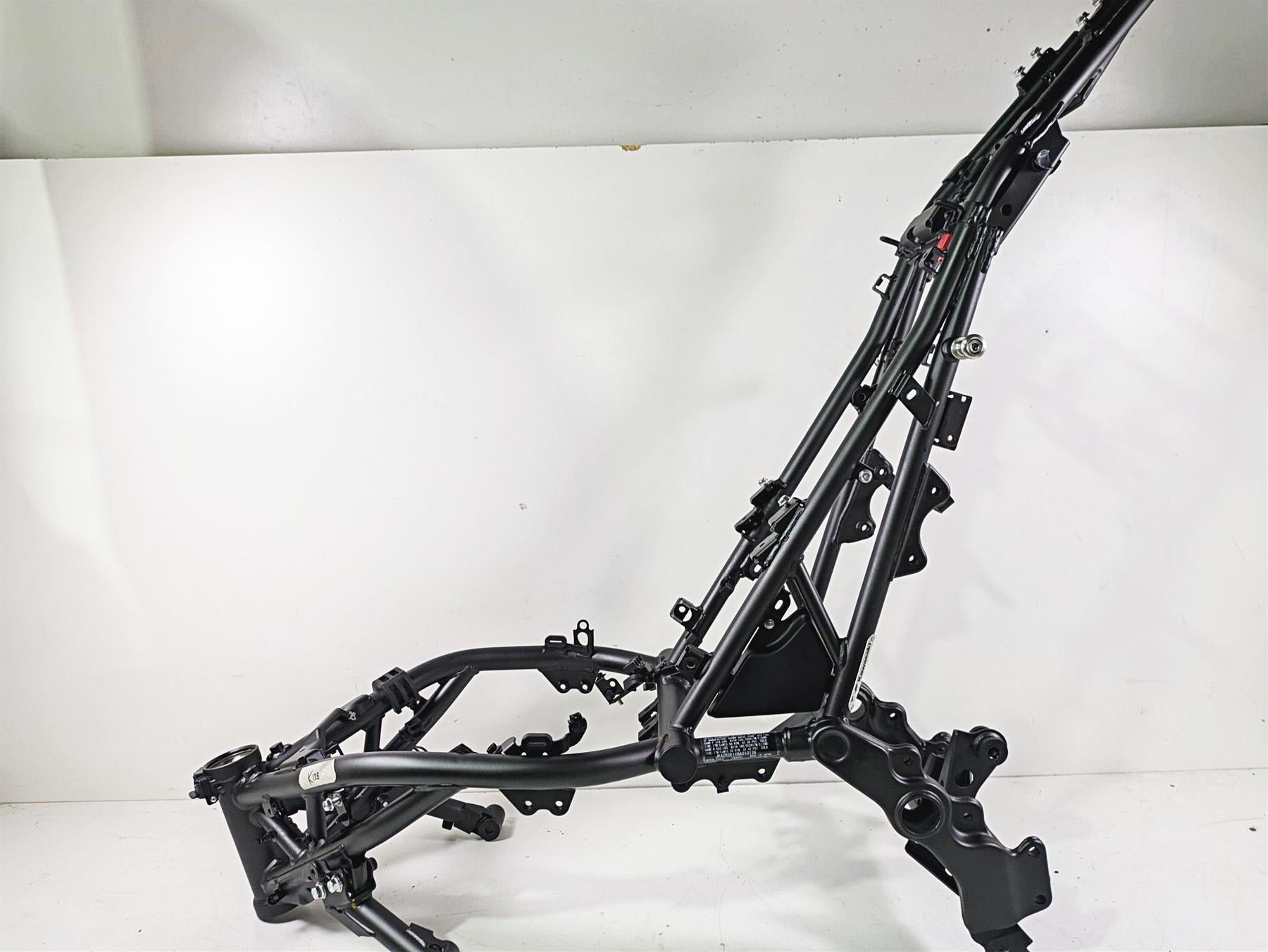 2022 Kawasaki ZR900RS Cafe Straight Main Frame Chassis With Texas Salvage Title 32160-1916-18R {{ shop.shopifyCountryName }} - Mototech271