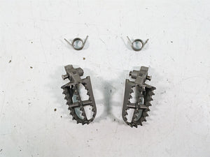 2007 BMW R1200GS K255 Adv Front Footpeg Foot Peg Rest Set 46717694557 | Mototech271
