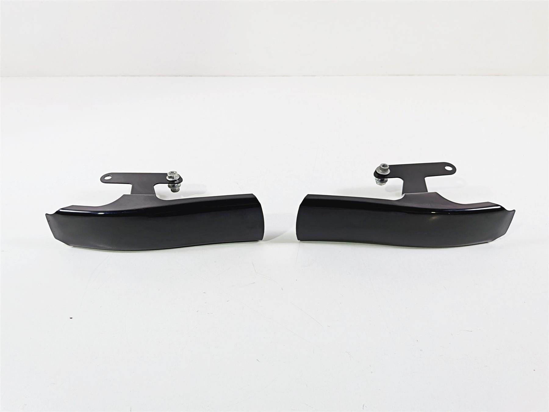 2011 Harley Touring FLHTCU CVO Electra Glide Saddlebag Fender Trim 90200379DFP-Mototech271