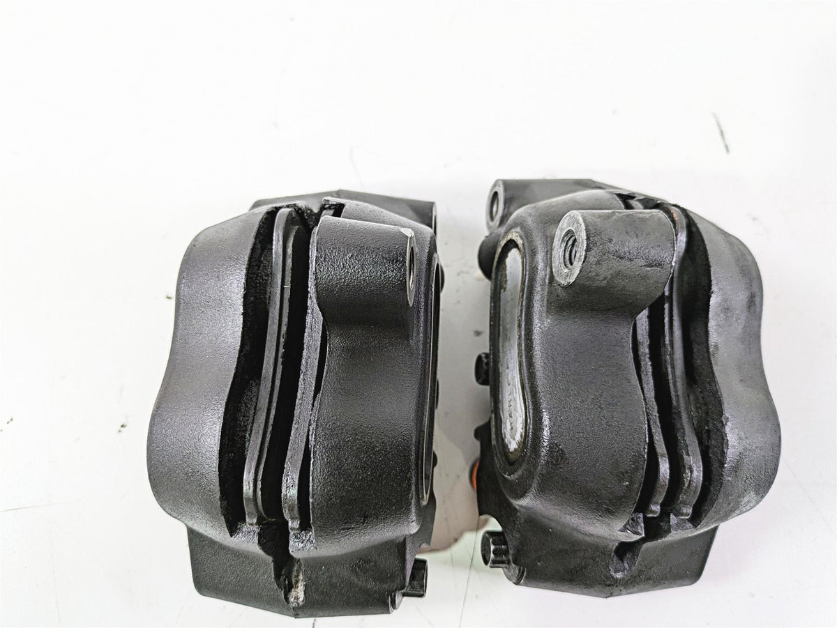 2016 Harley FXDL Dyna Low Rider Front Brake Caliper Set 41300001 41300002 {{ shop.shopifyCountryName }} - Mototech271