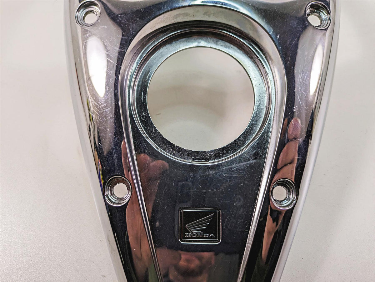 2006 Honda V-Twin VTX1300 R Upper Fuel Tank Dash Speedo Cover 17620-MEA-670ZA {{ shop.shopifyCountryName }} - Mototech271