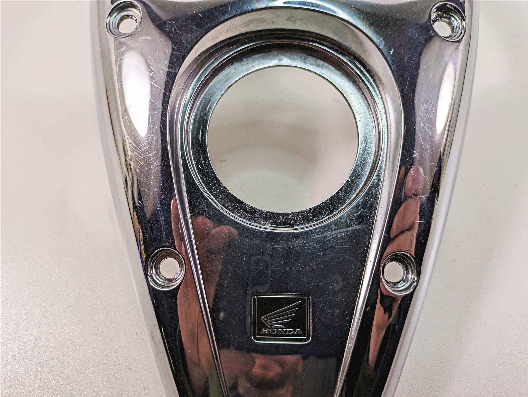 2006 Honda V-Twin VTX1300 R Upper Fuel Tank Dash Speedo Cover 17620-MEA-670ZA {{ shop.shopifyCountryName }} - Mototech271