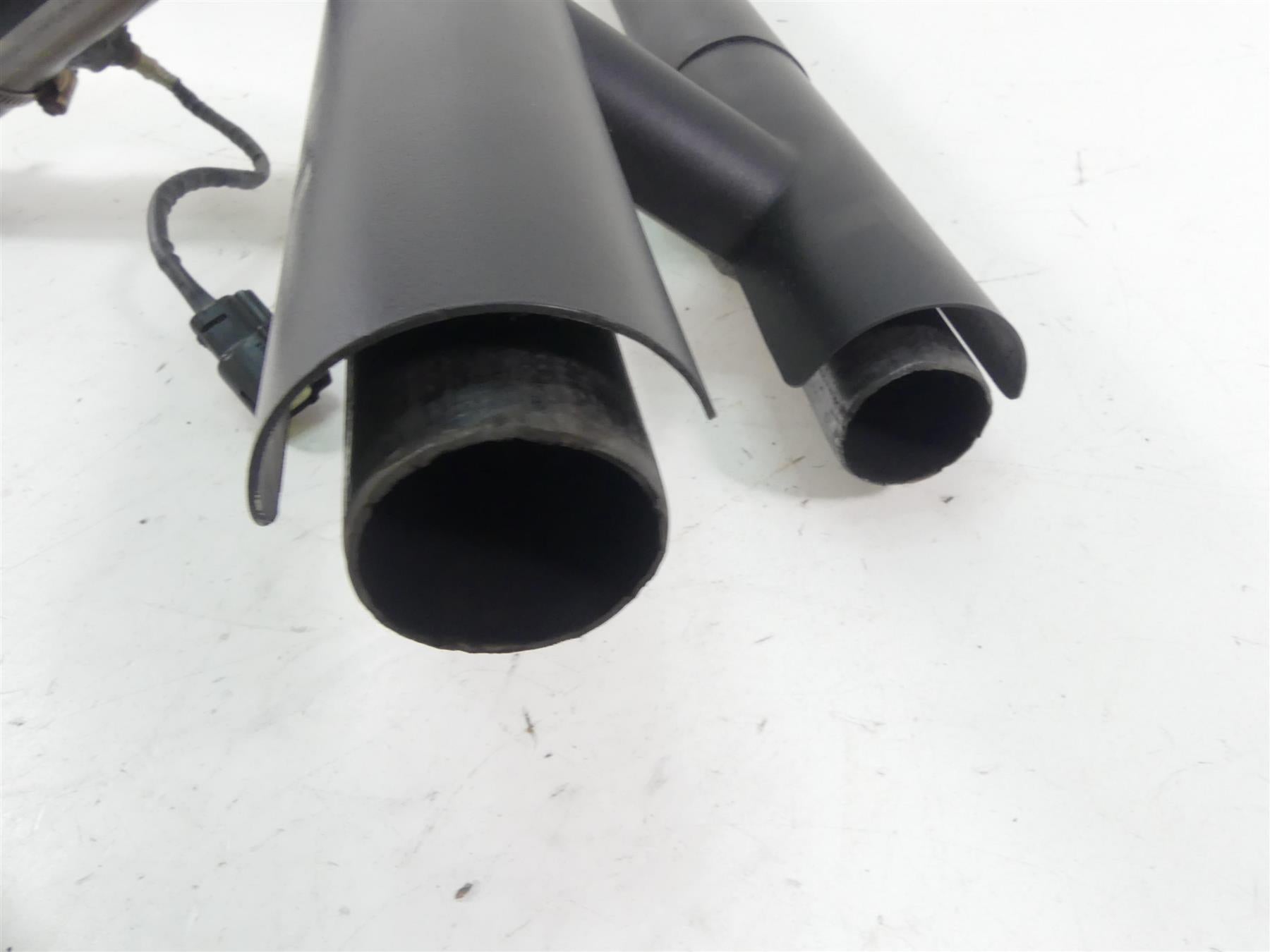 2019 Harley Softail FXBB Street Bob Oem Exhaust Header Manifold Pipe 65600264 {{ shop.shopifyCountryName }} - Mototech271