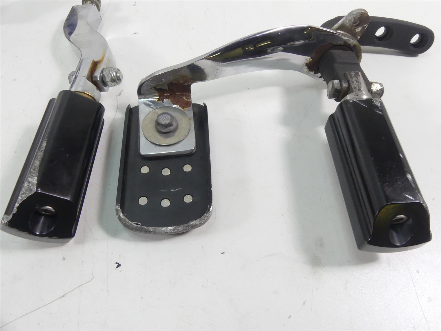 2005 Harley FXDWGI Dyna Wide Glide JB Kuryakyn Forward Foot Peg Set J-180-4693 {{ shop.shopifyCountryName }} - Mototech271