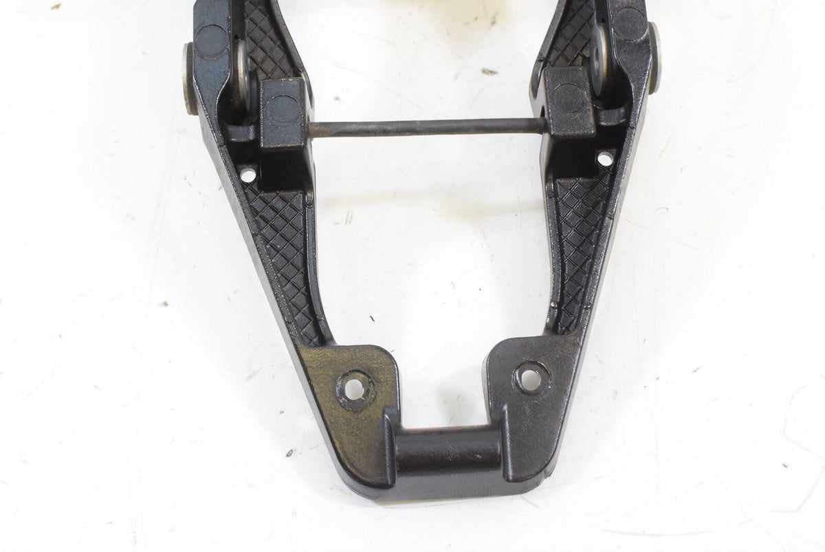 2007 Kawasaki ZX6R ZX636 ZX6 Ninja Straight Sub Frame Subframe 32160-0258 {{ shop.shopifyCountryName }} - Mototech271