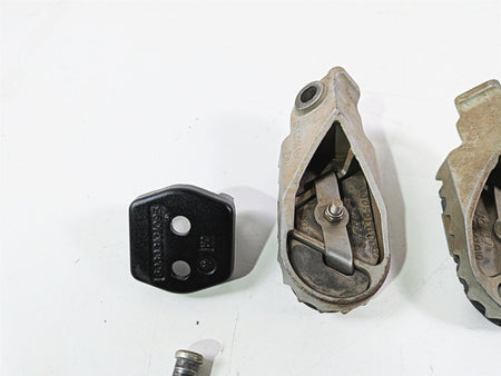 2020 KTM 1290 Super Adventure R Rider Footpeg Set & Clips & Bolts 60003040133 {{ shop.shopifyCountryName }} - Mototech271