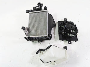 2018  BMW R1200GS GSW K50 Right Radiator + Reservoir Fan & Cover Set 17118546416