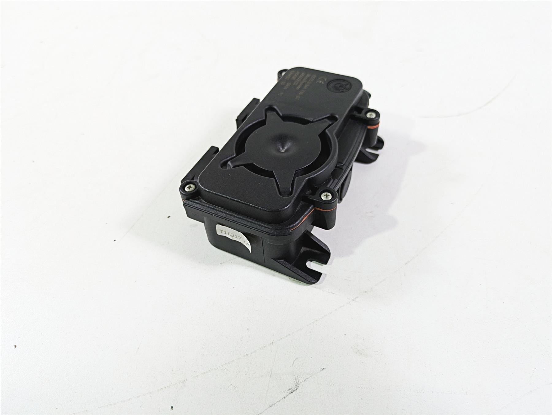 2014 BMW R nine T R9T K21 Alarm Control Unit Module Black Box 65758544716 {{ shop.shopifyCountryName }} - Mototech271