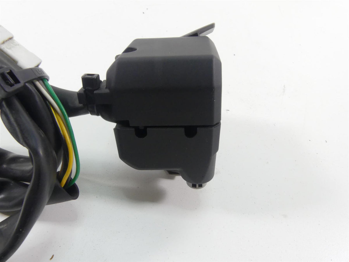 2017 Ducati 939 S Supersport Left Hand Turn Signal Control Switch 65110241C {{ shop.shopifyCountryName }} - Mototech271
