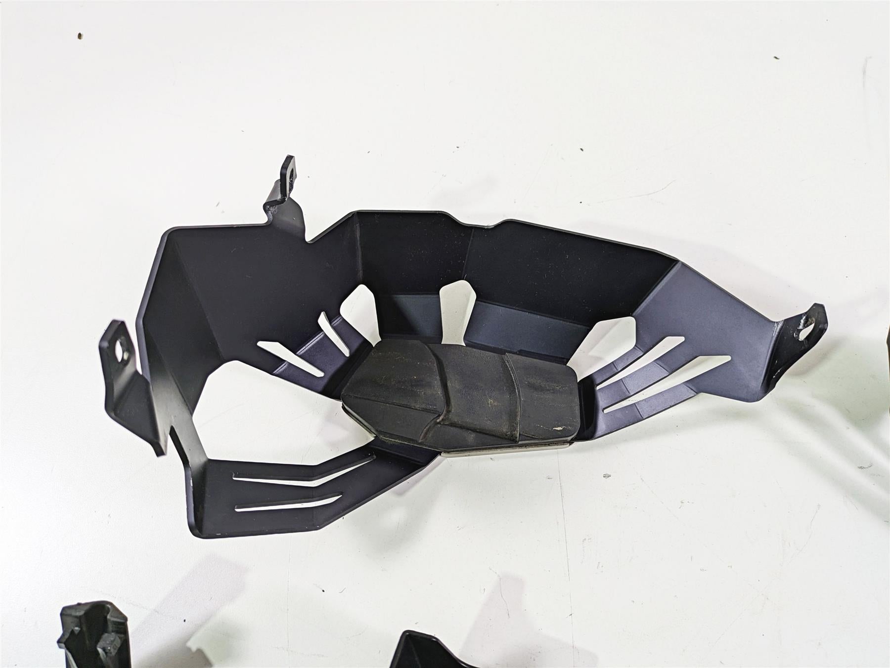 2012 BMW R1200R K27 Cylinder Head Cylinderhead Protector Guard Set {{ shop.shopifyCountryName }} - Mototech271