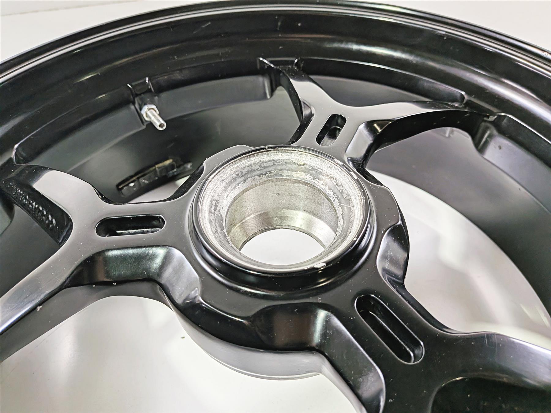 2017 Ducati Panigale 1299 Straight Rear Wheel Rim 17x6 50211663AB-Mototech271