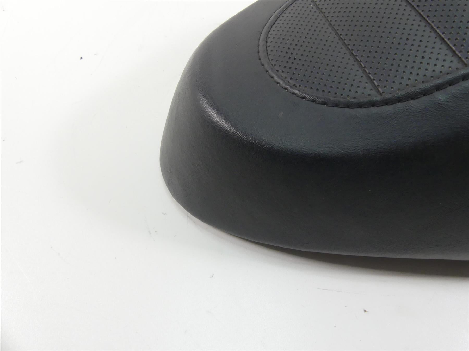 2006 Harley VRSCD Night Rod Rear Passenger Pillion Seat Saddle 52371-06 {{ shop.shopifyCountryName }} - Mototech271