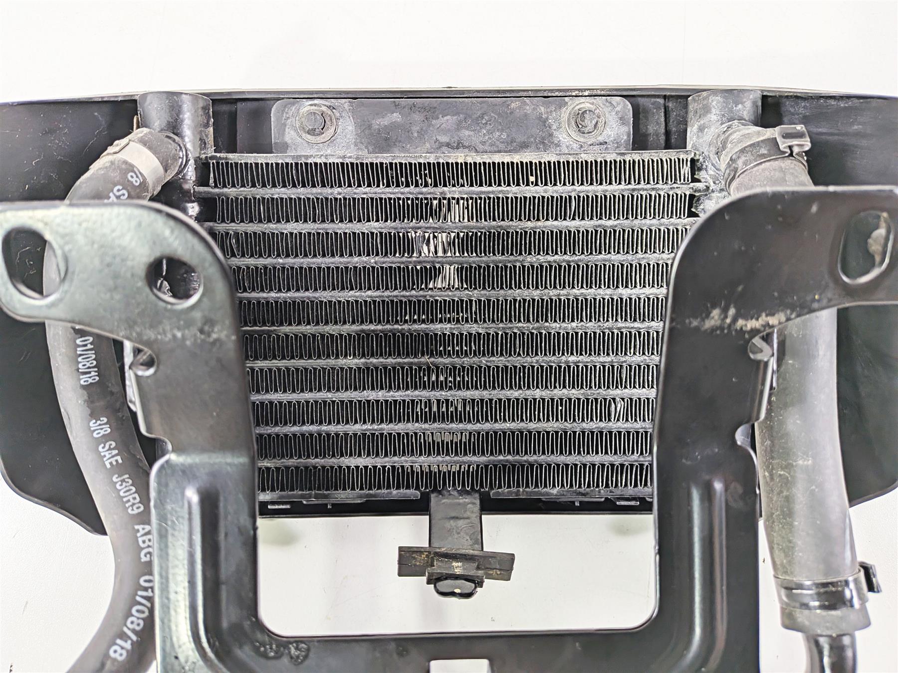2018 Harley Touring FLHTCU Electra Glide Oil Cooler & Cover & Lines 62700196-Mototech271