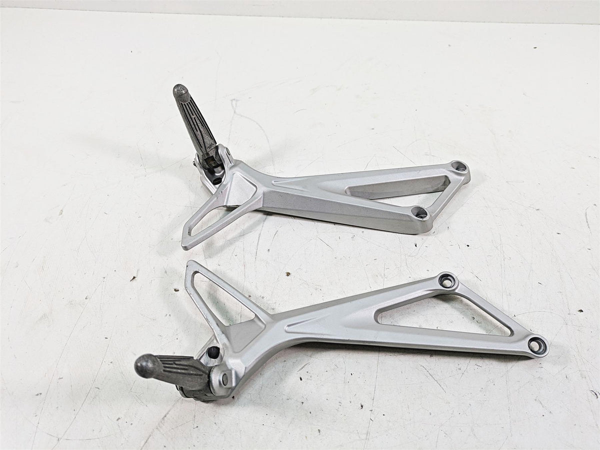 2013 MV Agusta F3 675 ERA Rear Passenger Footpeg Set 80A0B5659 8AA0B5660 {{ shop.shopifyCountryName }} - Mototech271