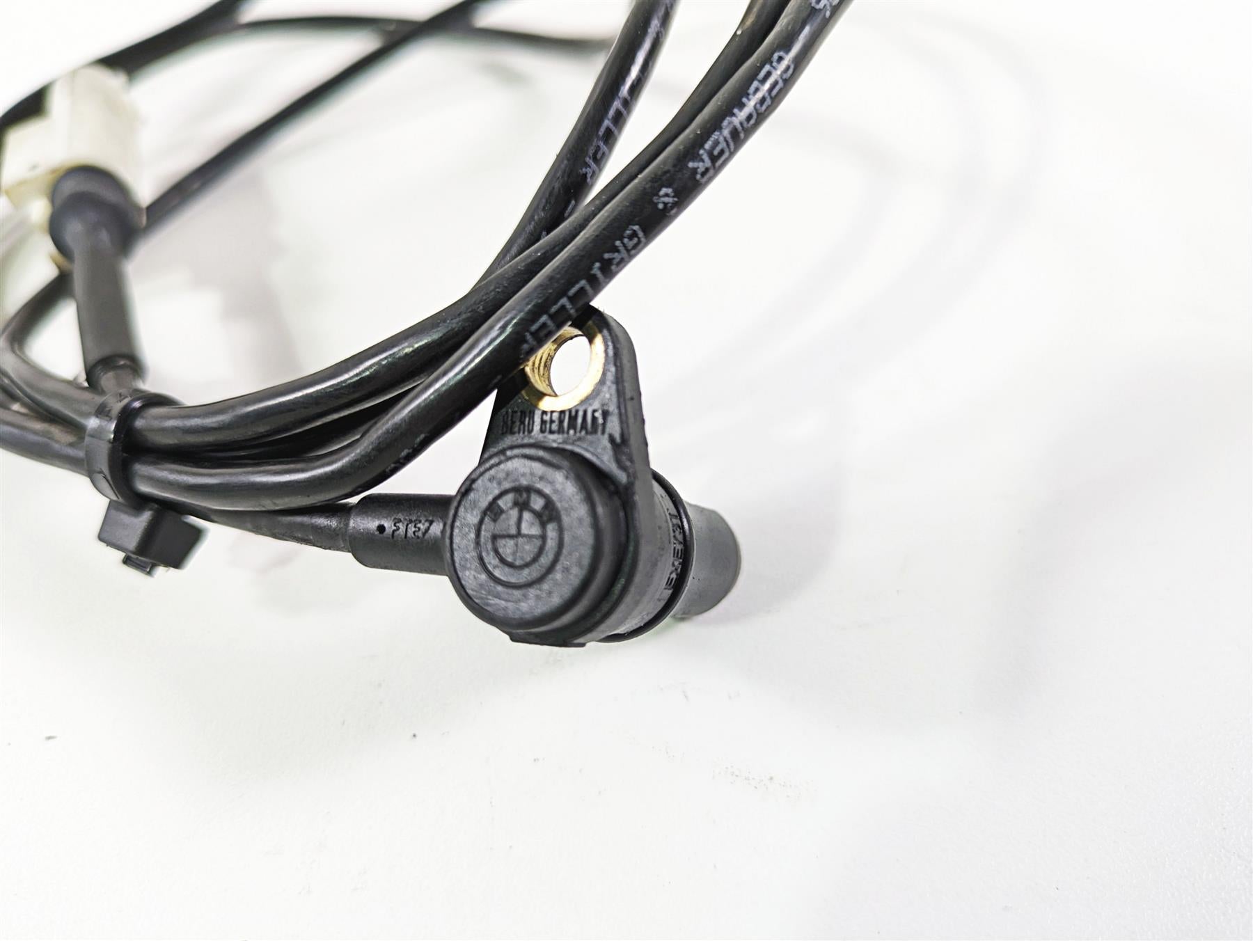 2006 BMW R1200GS K255 Adv Rear Wheel Speed Sensor 34527677824 {{ shop.shopifyCountryName }} - Mototech271