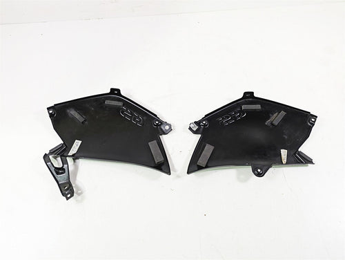 2009 BMW R1200GS K255 Adv Tank Trim Between Leg Side Cover Set -Read 46637698234 | Mototech271