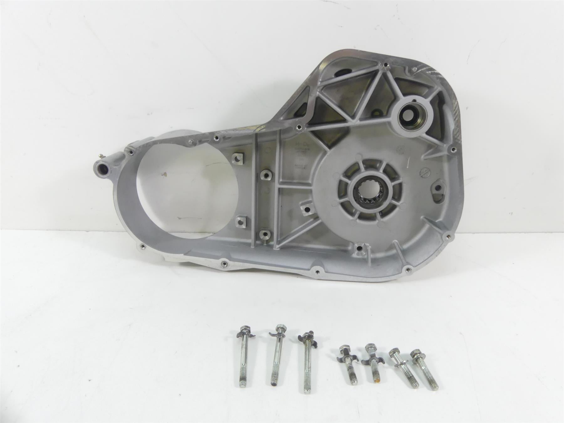 2004 Harley FLHTC SE CVO Electra Glide Inner Primary Drive Clutch Cover 60677-01 {{ shop.shopifyCountryName }} - Mototech271