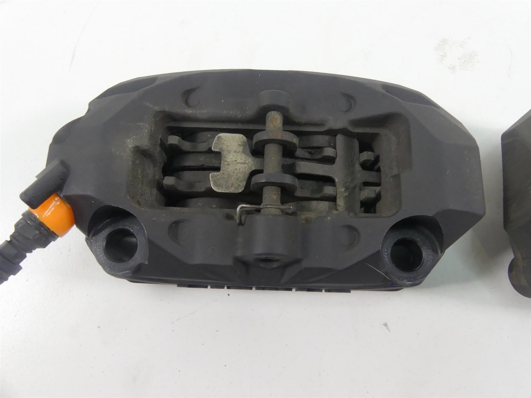2019 BMW R1250GS K50 Front Brembo Brake Caliper Set 34118405107 34118405108 {{ shop.shopifyCountryName }} - Mototech271