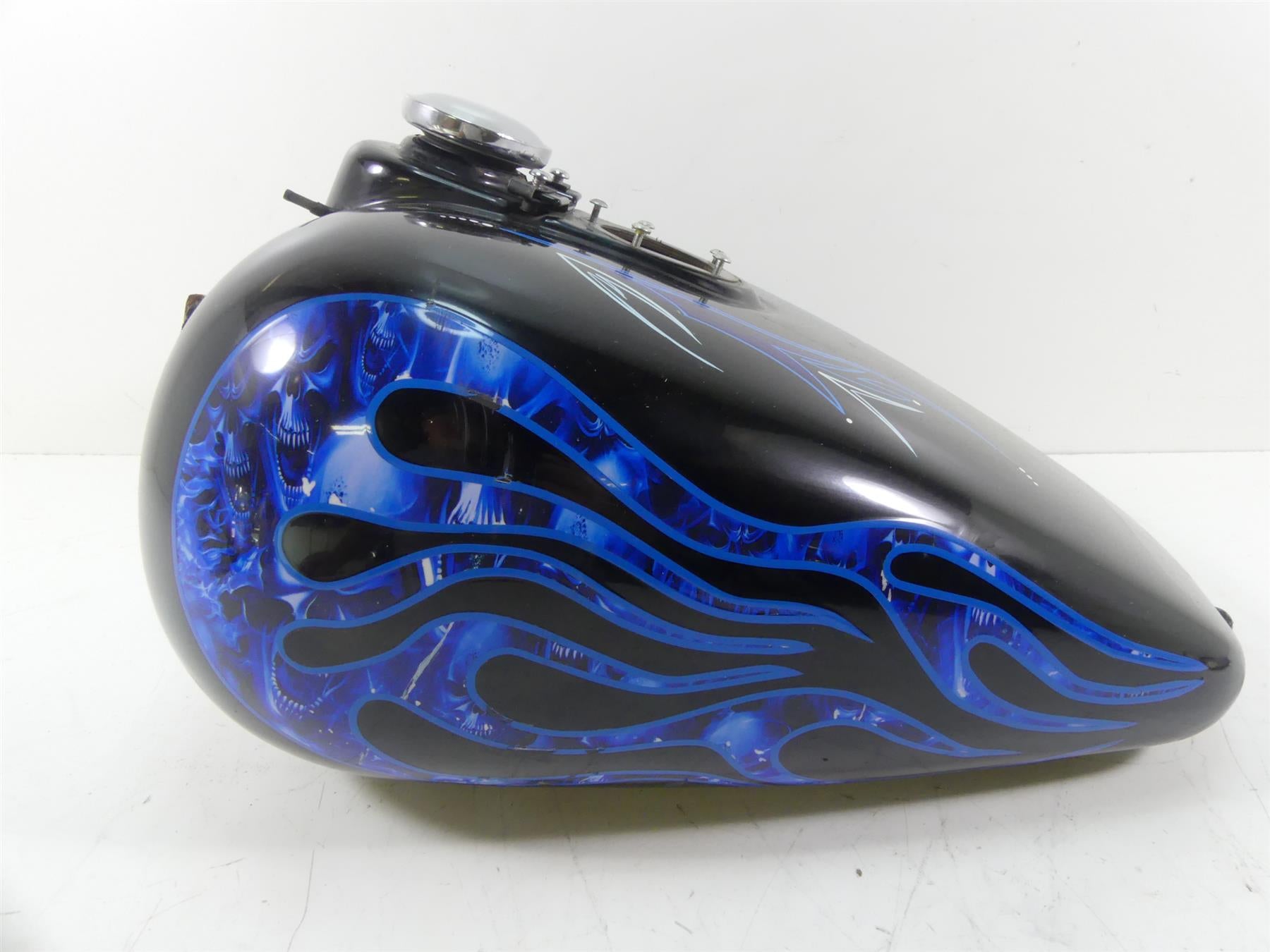 1997 Harley Dyna FXDS Super Glide Conv Fuel Gas Petrol Tank - Read 61267-97 {{ shop.shopifyCountryName }} - Mototech271