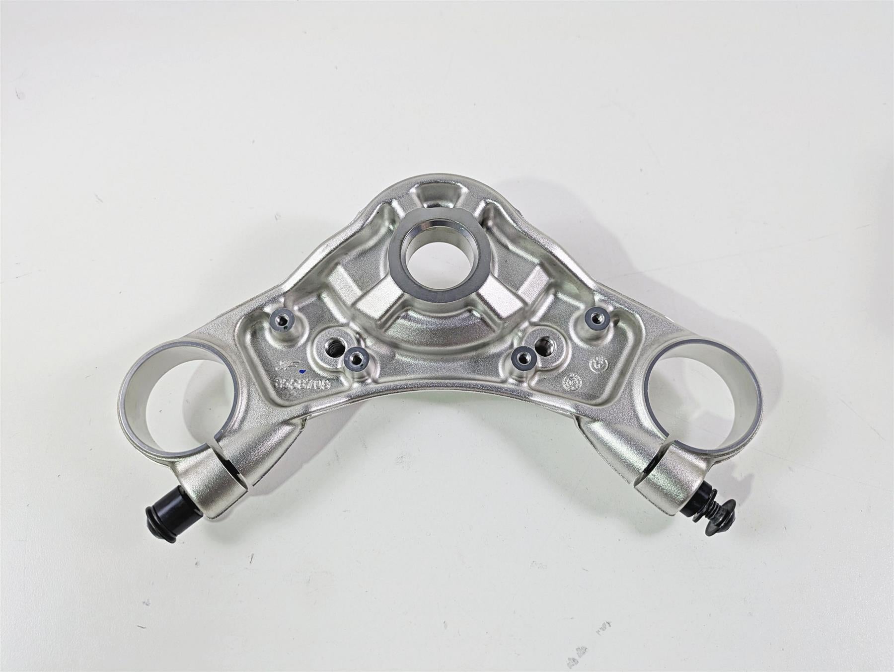 2018 BMW R nineT Urban GS K33 Upper Triple Tree Steering Clamp 31428558709 {{ shop.shopifyCountryName }} - Mototech271