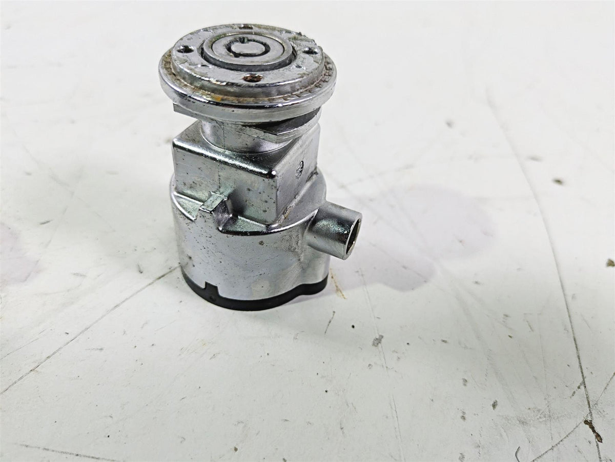 2007 Harley FXDWG Dyna Wide Glide Ignition Switch + Steering Lock -Vin 71430-06A {{ shop.shopifyCountryName }} - Mototech271