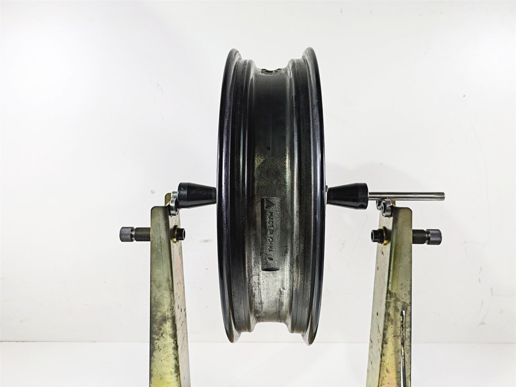 2016 Indian Chief Classic Straight 16x3.5 Front Wheel Rim 1522505 {{ shop.shopifyCountryName }} - Mototech271
