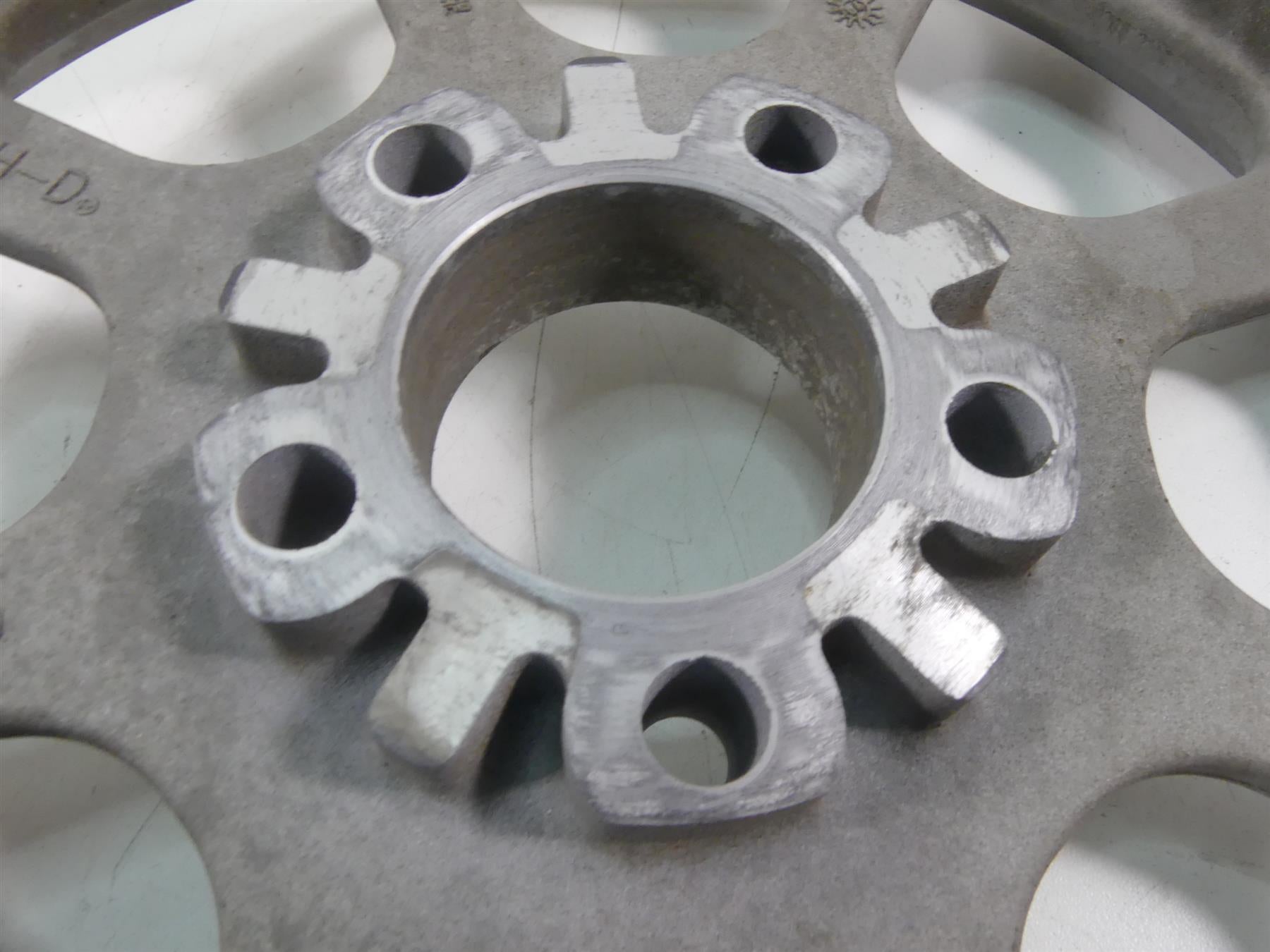 2004 Harley Softail FLSTFI Fat Boy Rear Belt Pulley Drive Sprocket 70T 40306-00 {{ shop.shopifyCountryName }} - Mototech271