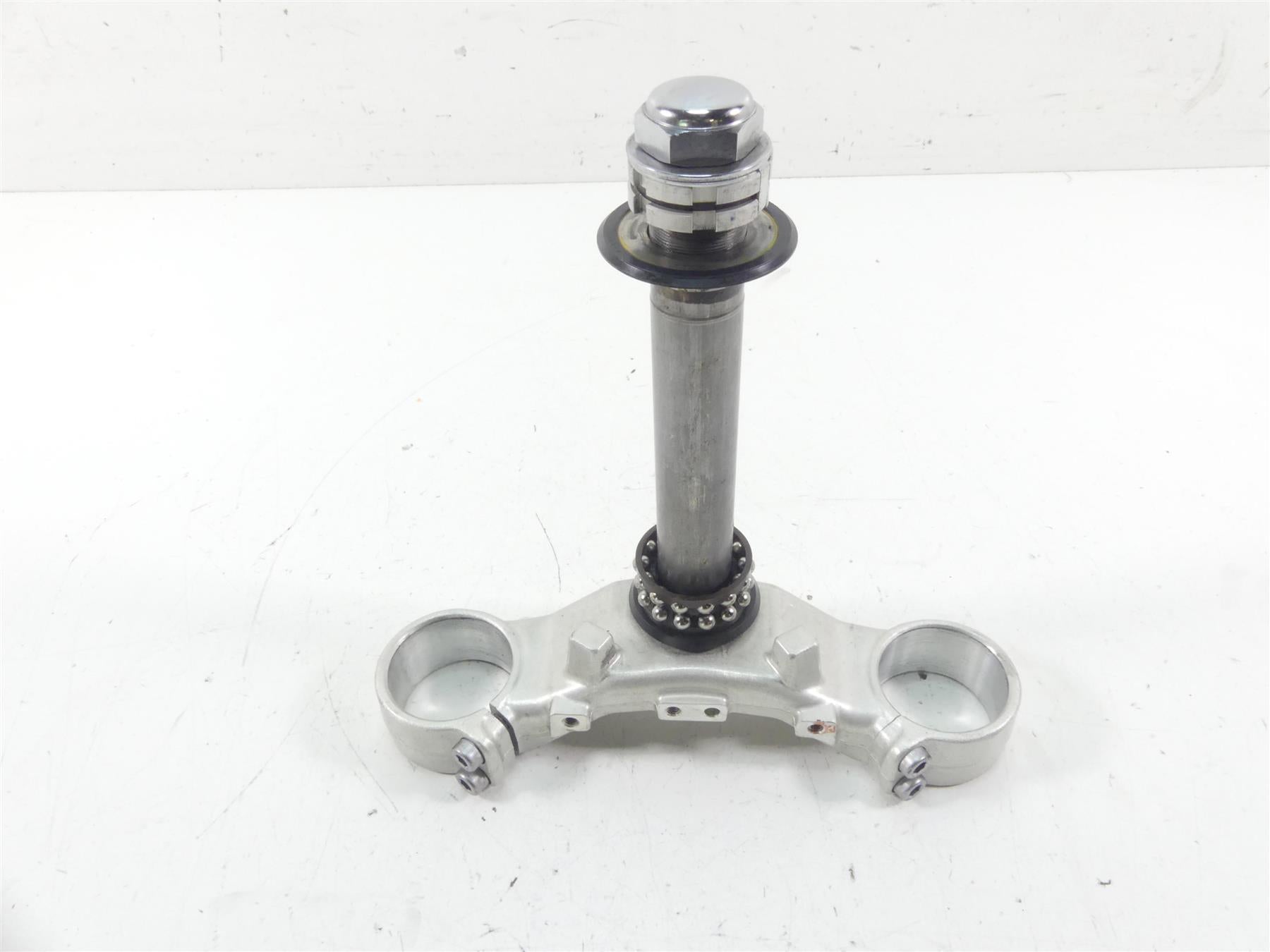 2008 Yamaha FZ1 Fazer Lower Triple Tree Steering Clamp 54mm 2D1-23340-10-00 {{ shop.shopifyCountryName }} - Mototech271