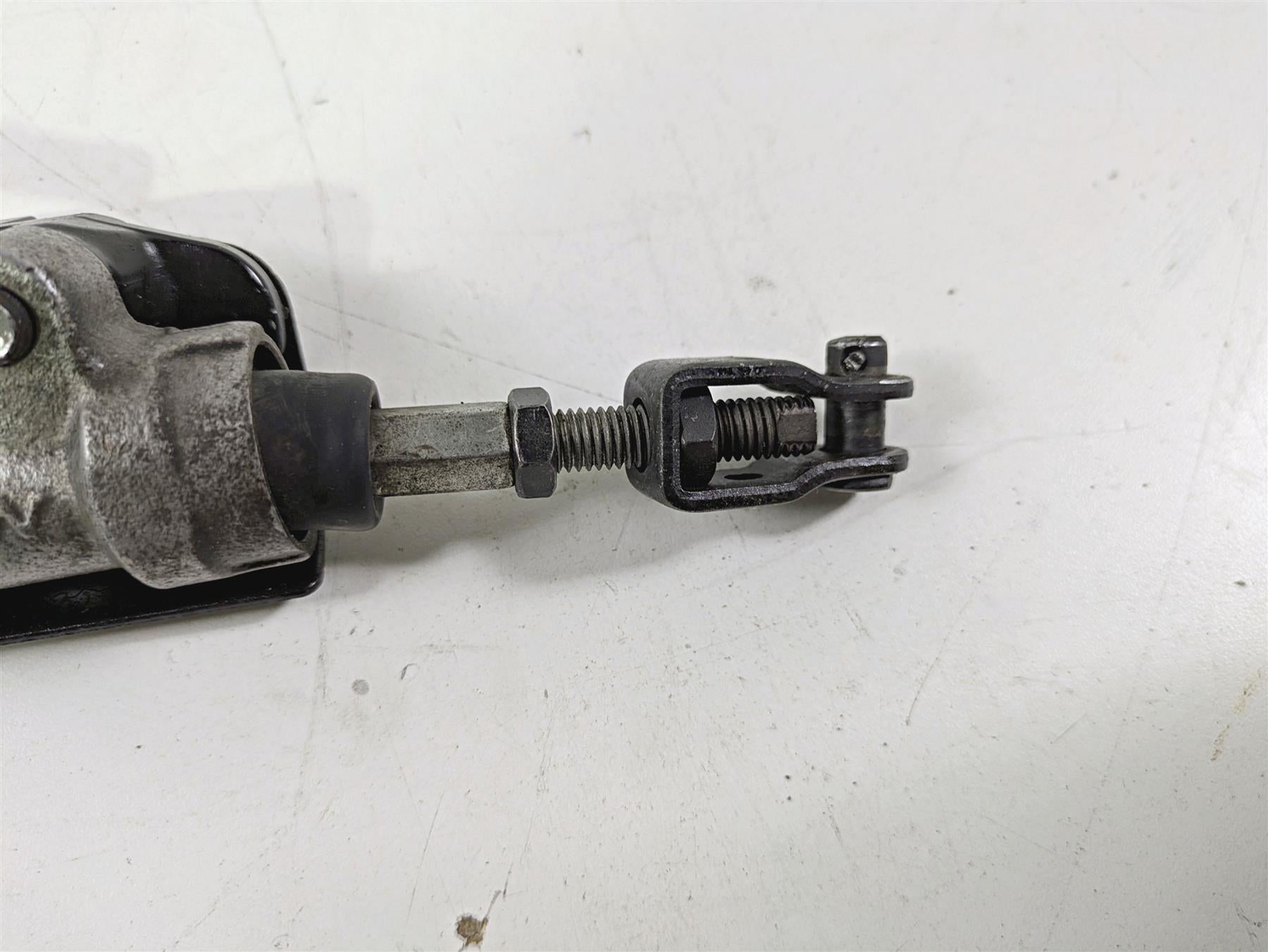 2008 Yamaha XVS1300 V-Star Tourer Rear Brake Master Cylinder 1/2 3D8-2583V-00-00 {{ shop.shopifyCountryName }} - Mototech271