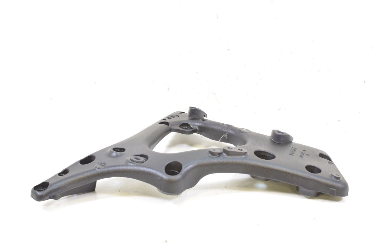 2018 Indian Chieftain Limited Left Frame Mount Bracket Plate Wall 5138128 {{ shop.shopifyCountryName }} - Mototech271