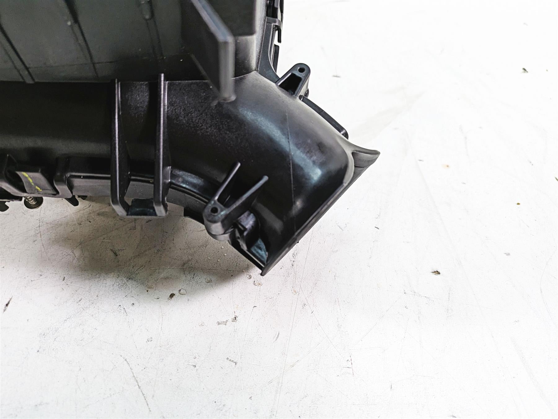 2019 Sea-Doo Spark 900 Trixx Air Box Filter Cleaner Breather 273000385 {{ shop.shopifyCountryName }} - Mototech271