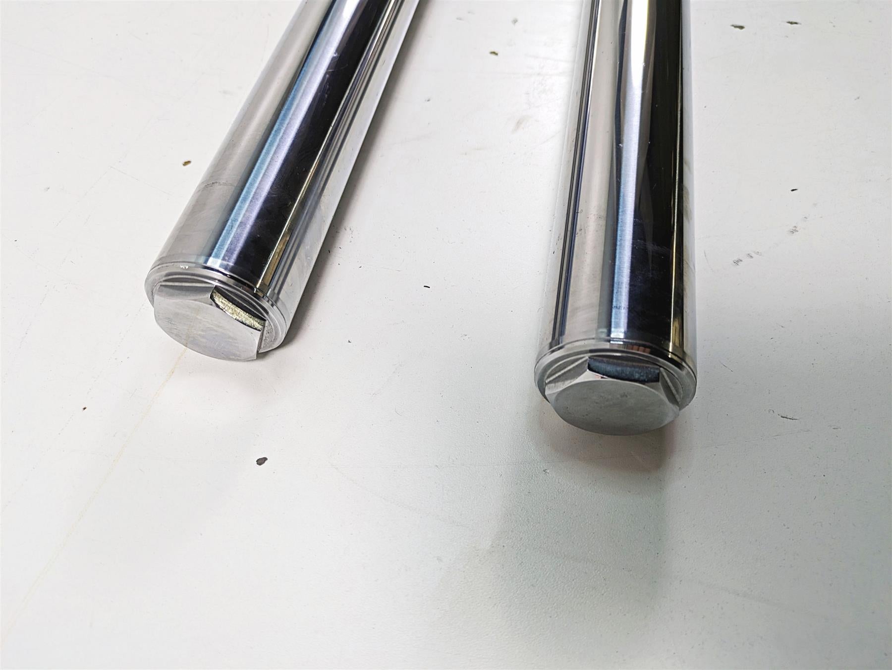 2015 Harley FXDL Dyna Low Rider Dual Brake Showa Front Fork Legs 49mm 45400052 {{ shop.shopifyCountryName }} - Mototech271
