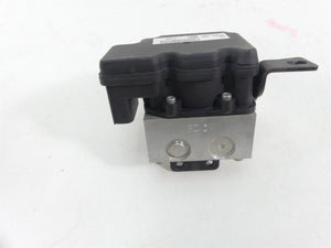 2015 Harley VRSCF Muscle Rod Abs Brake Pump Unit Module Controller 40664-08A | Mototech271