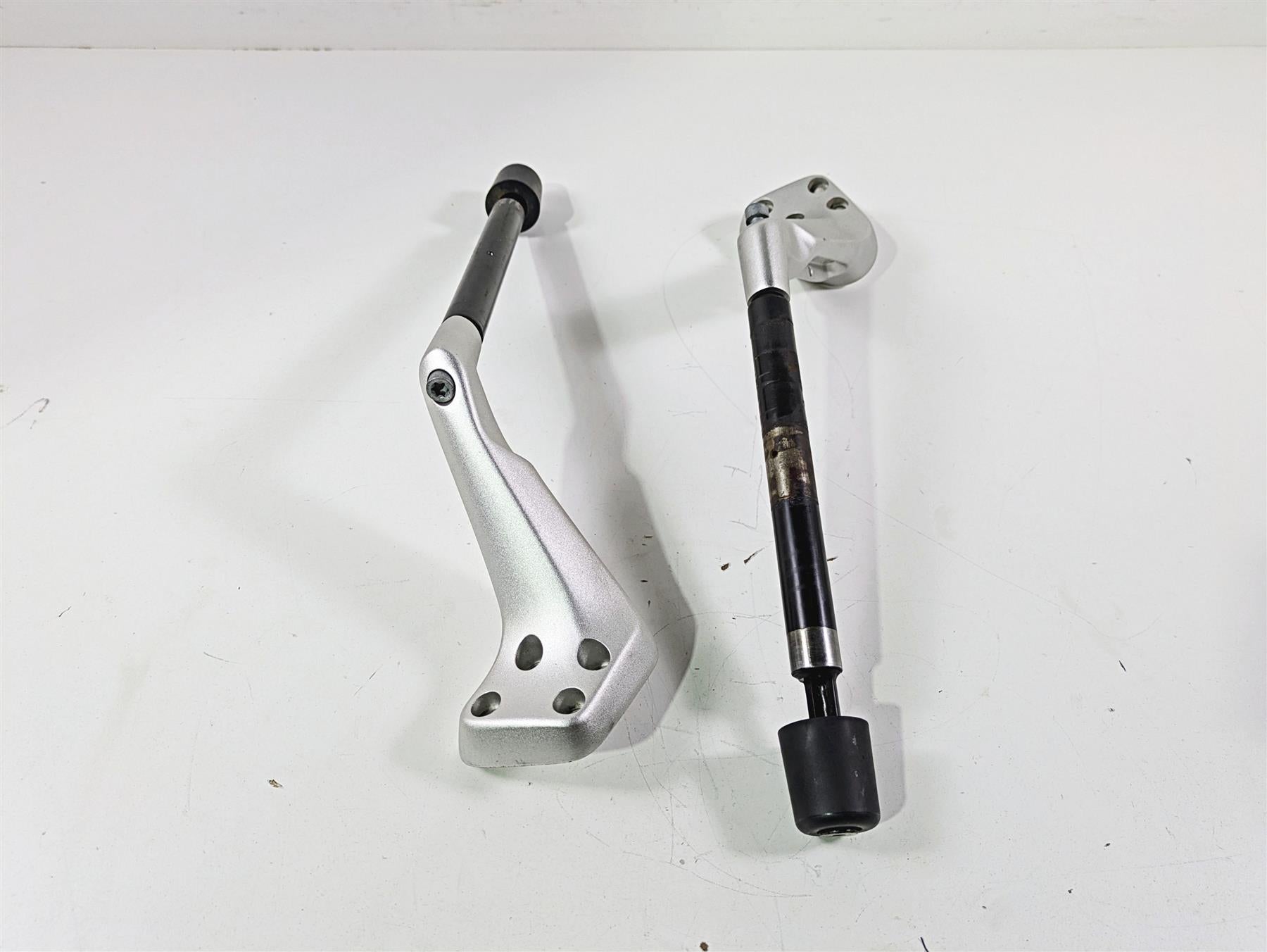 2009 BMW R1200RT K26 Left & Right Handlebar Set 32718531337 32718531338 {{ shop.shopifyCountryName }} - Mototech271