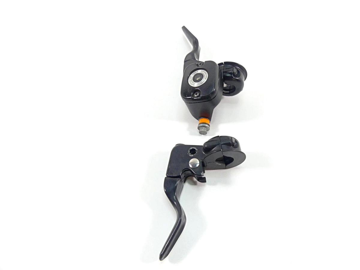 2017 Harley Dyna FXDB Street Bob 9/16 Brake Master Cylind Clutch Perch 45029-11D {{ shop.shopifyCountryName }} - Mototech271