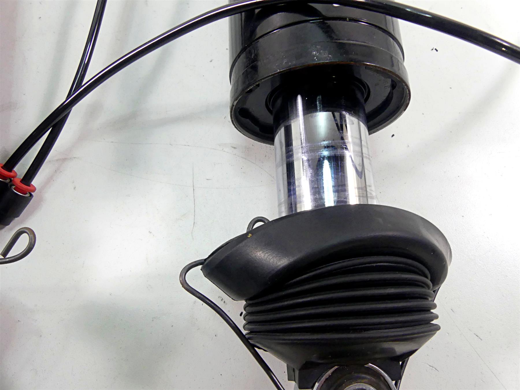 2007 Harley Touring FLHRSE CVO Road King Rear 12" Shock Damper Set 54669-07 {{ shop.shopifyCountryName }} - Mototech271