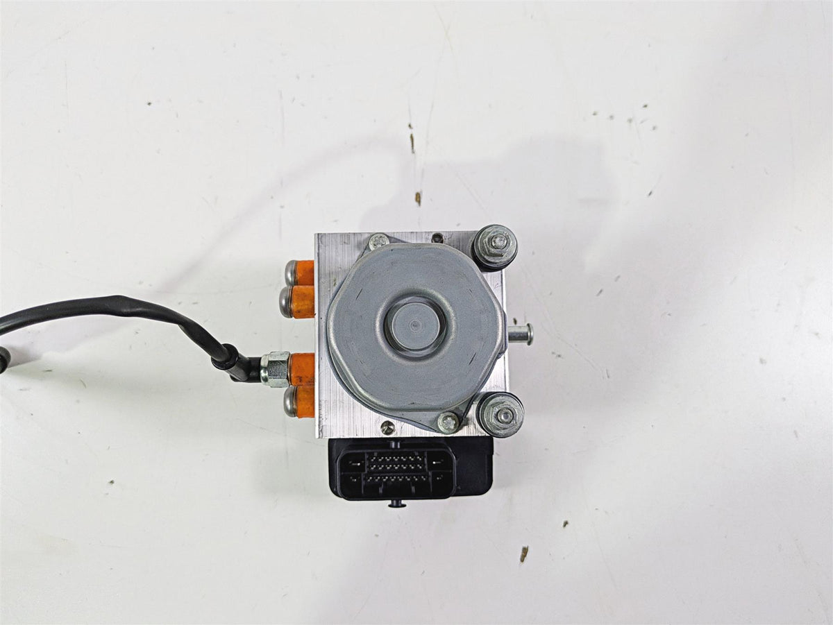 2018 KTM 1290 Super Adv S Abs Brake Pump Module Unit 60742031144 {{ shop.shopifyCountryName }} - Mototech271